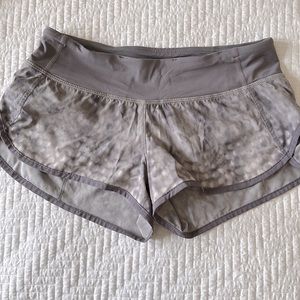 Lululemon Speed shorts size 4